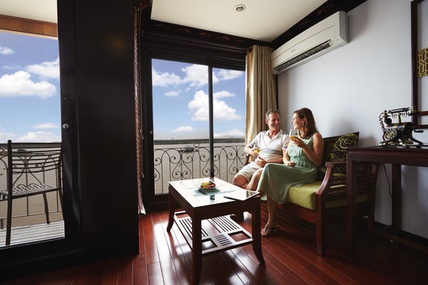 APT Travelmarvel RV Apsara Twin Balcony.jpg